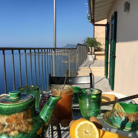 House In Grimaldi. Spectacular View Over The French Riviera! Grimaldi  Exterior foto